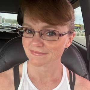 Meet your Posher, Lindsay